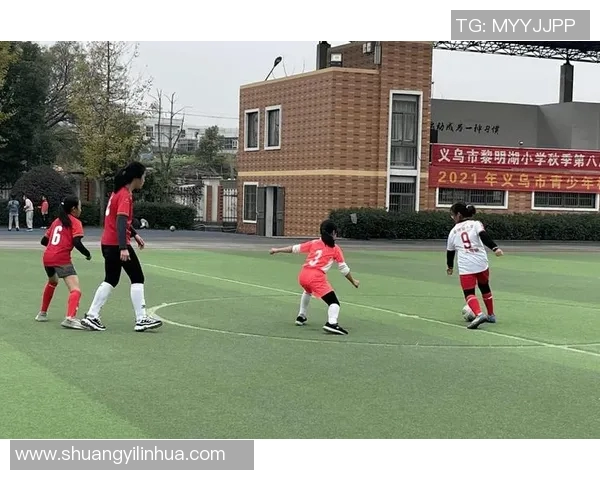 小学足球明星照片墙展示孩子们的梦想与拼搏精神的精彩瞬间